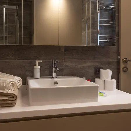 Gul Proje Express Suites, Mall Of *
